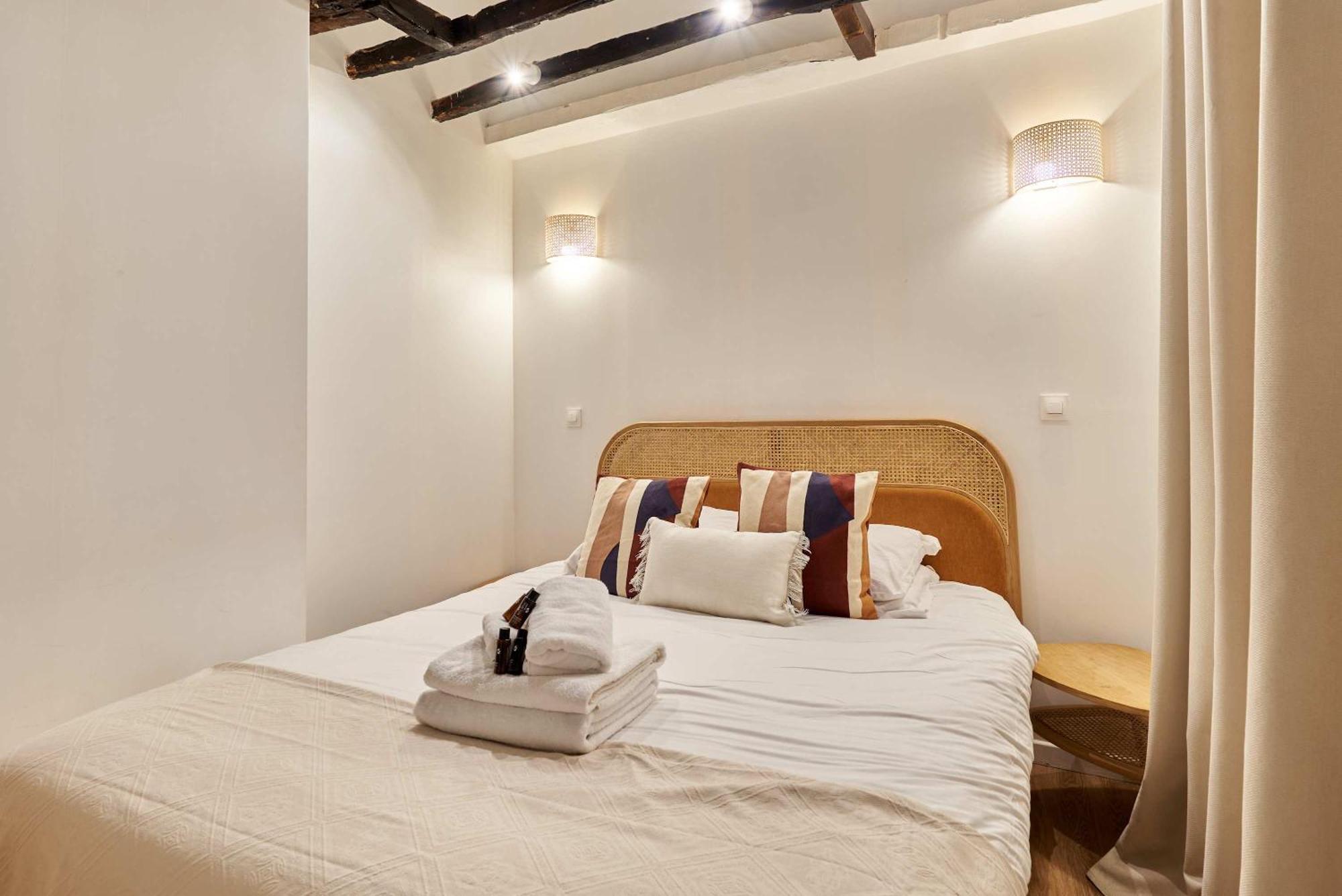 Apartment Le Marais By Studio Prestige パリ エクステリア 写真